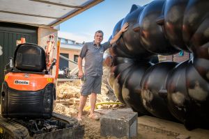 Wim uit Gendt verduurzaamt zijn woning met zon en regenwater